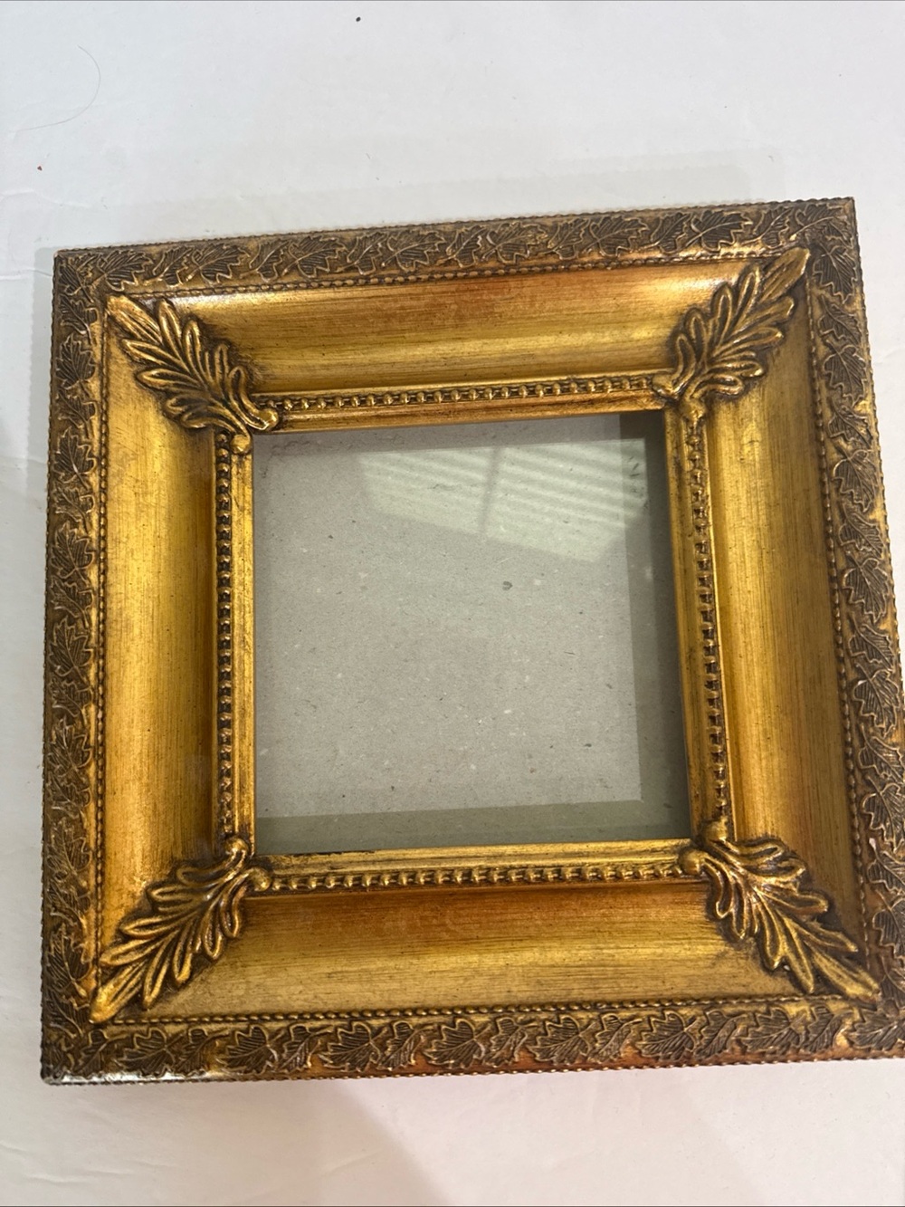 9x9 Antique Gold Wood Picture Frame Elegant Stylist Display For Picture 5x5